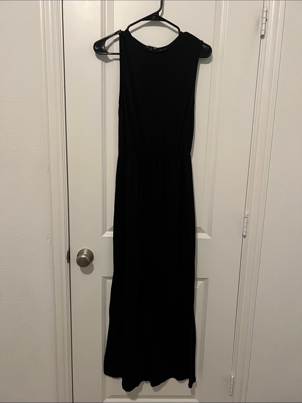 H&M Black Sleeveless Maxi Dress